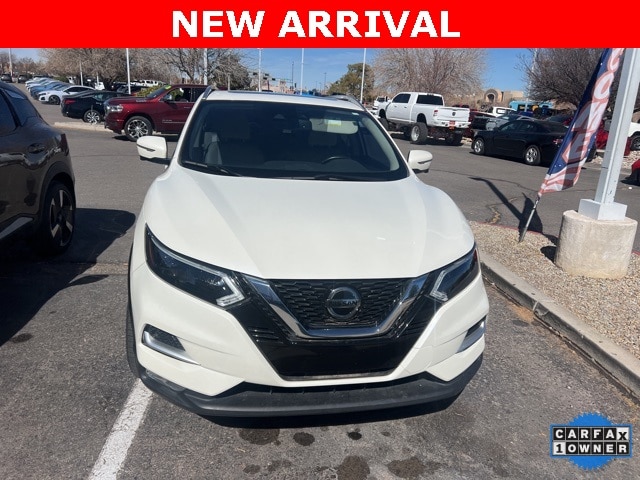 used 2020 Nissan Rogue Sport car, priced at $23,999