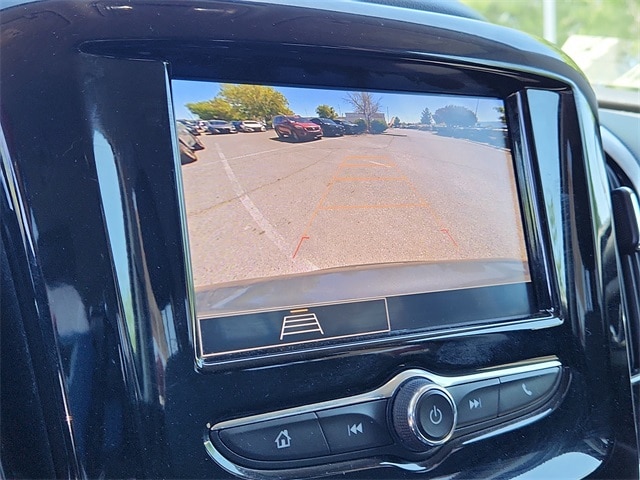 used 2021 Chevrolet Traverse car, priced at $22,455
