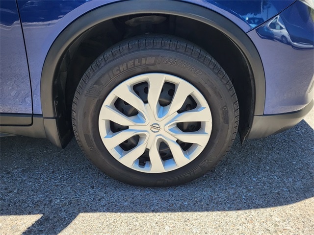 used 2018 Nissan Rogue car, priced at $15,951