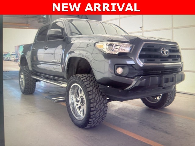 used 2016 Toyota Tacoma car, priced at $31,299