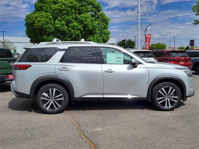 used 2025 Nissan Pathfinder car, priced at $52,655