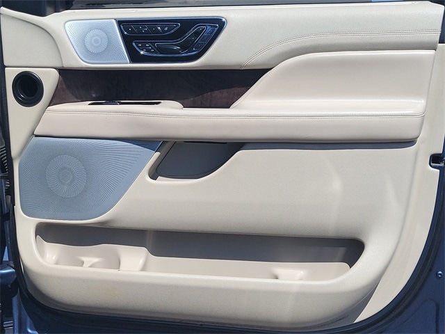 used 2019 Lincoln Navigator car, priced at $33,999