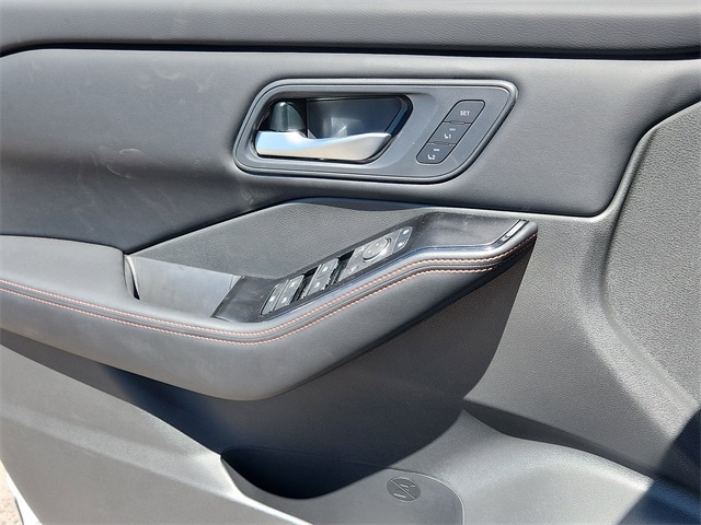 used 2025 Nissan Rogue car, priced at $36,005