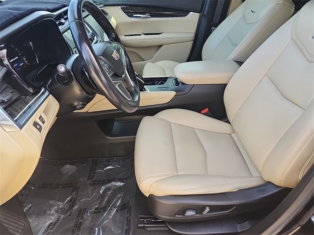 used 2018 Cadillac XT5 car, priced at $18,999