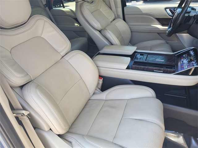 used 2019 Lincoln Navigator car, priced at $33,999