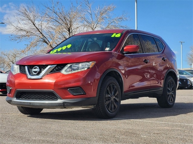 used 2016 Nissan Rogue car, priced at $9,900