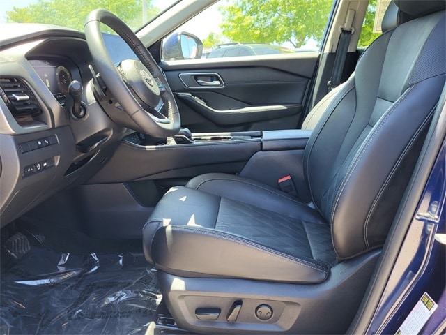 used 2024 Nissan Rogue car, priced at $34,443