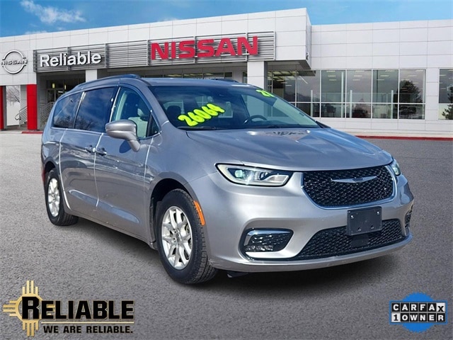 used 2021 Chrysler Pacifica car, priced at $23,555