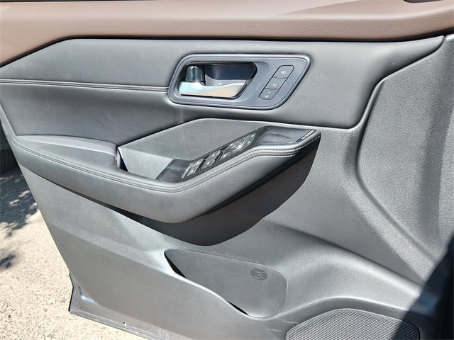 used 2023 Nissan Rogue car, priced at $31,877