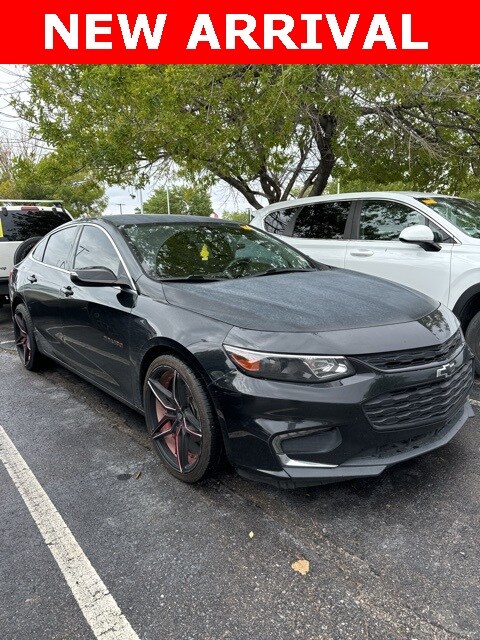 used 2018 Chevrolet Malibu car, priced at $17,783