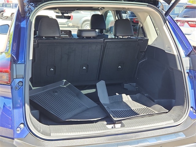 used 2023 Nissan Rogue car, priced at $31,196