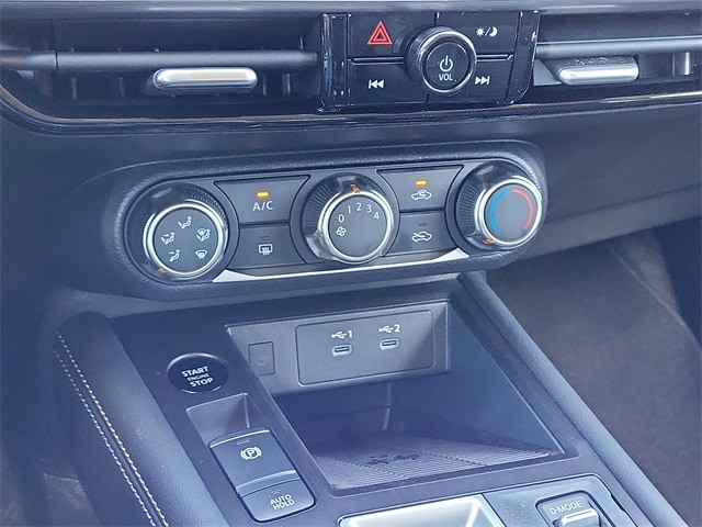 used 2025 Nissan Kicks car, priced at $27,810
