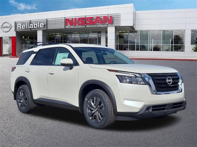 new 2024 Nissan Pathfinder car, priced at $42,235