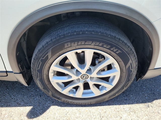 used 2020 Nissan Rogue car, priced at $19,892