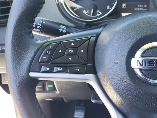 used 2020 Nissan Rogue car, priced at $19,892