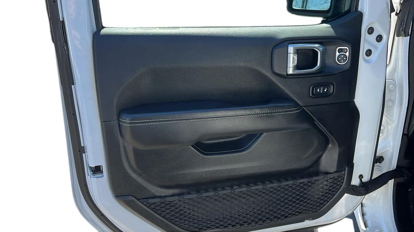 used 2021 Jeep Gladiator car, priced at $30,847