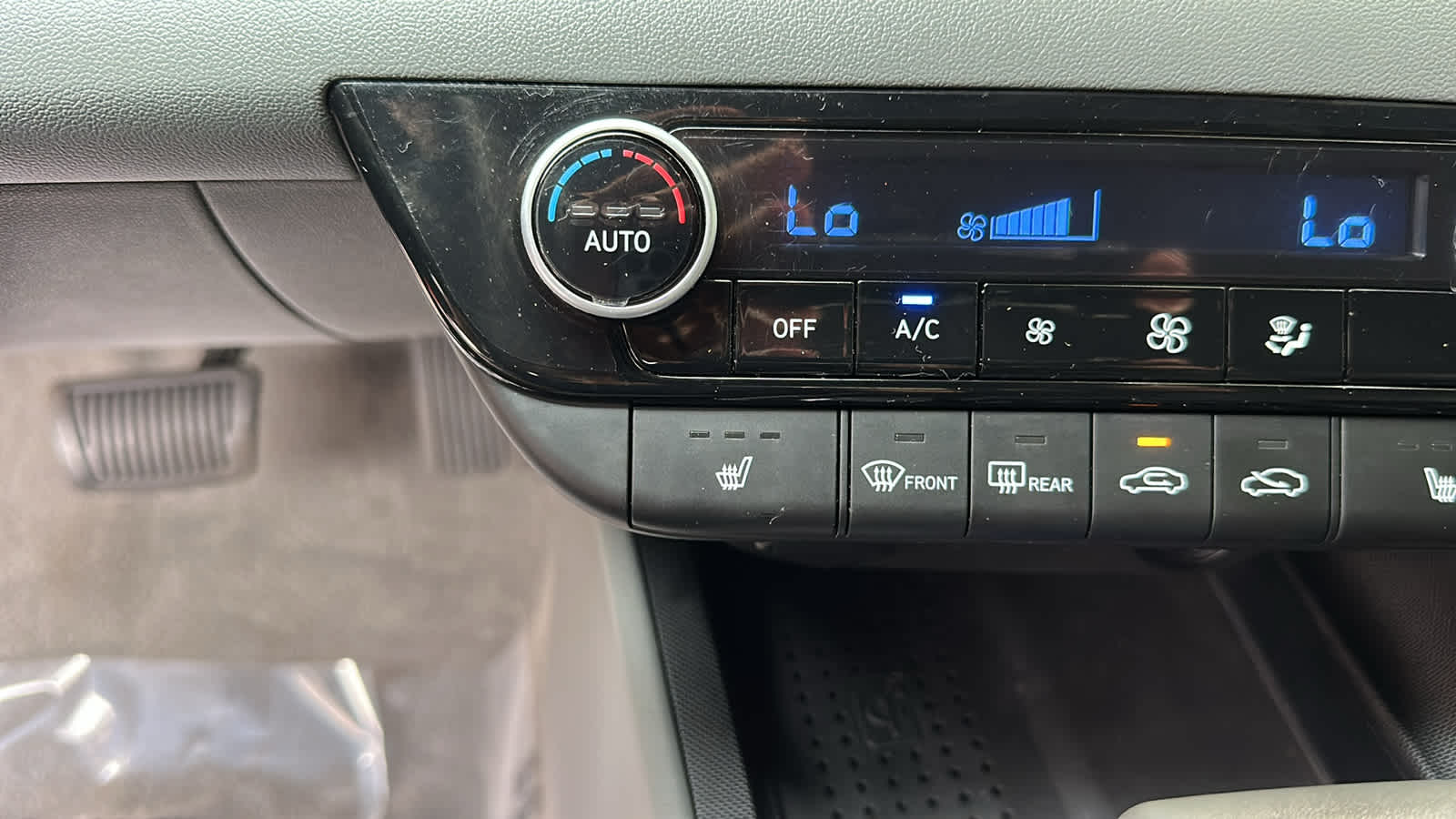 used 2023 Hyundai Elantra car, priced at $20,918