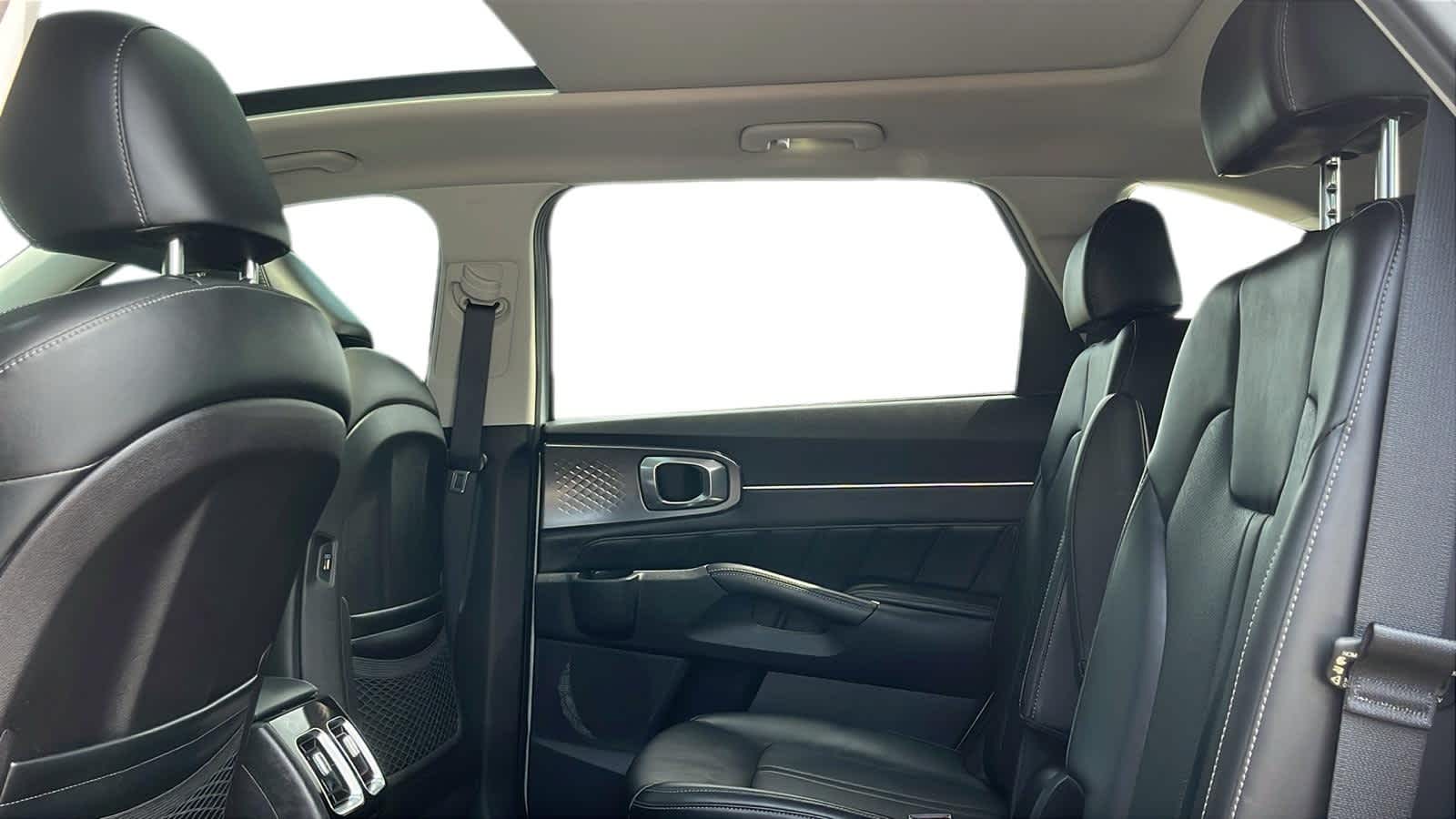 used 2022 Kia Sorento car, priced at $32,379