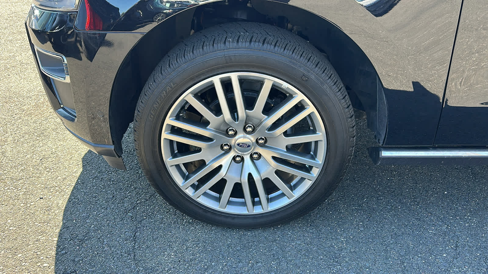 used 2022 Ford Expedition car, priced at $53,704