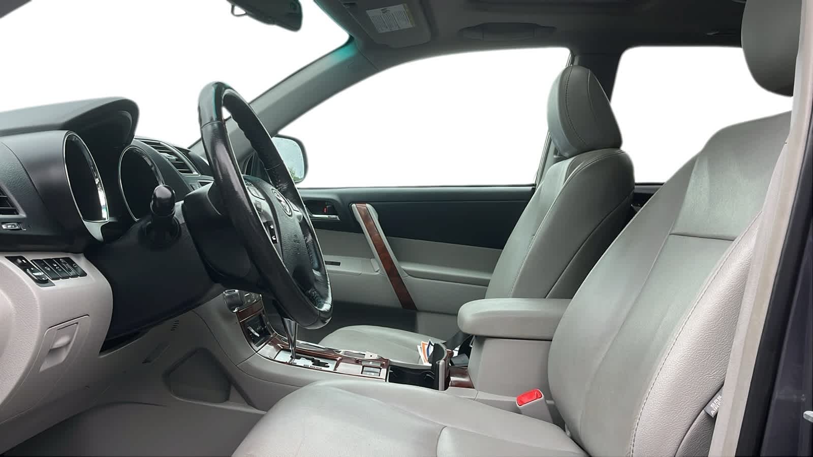 used 2012 Toyota Highlander car, priced at $16,564