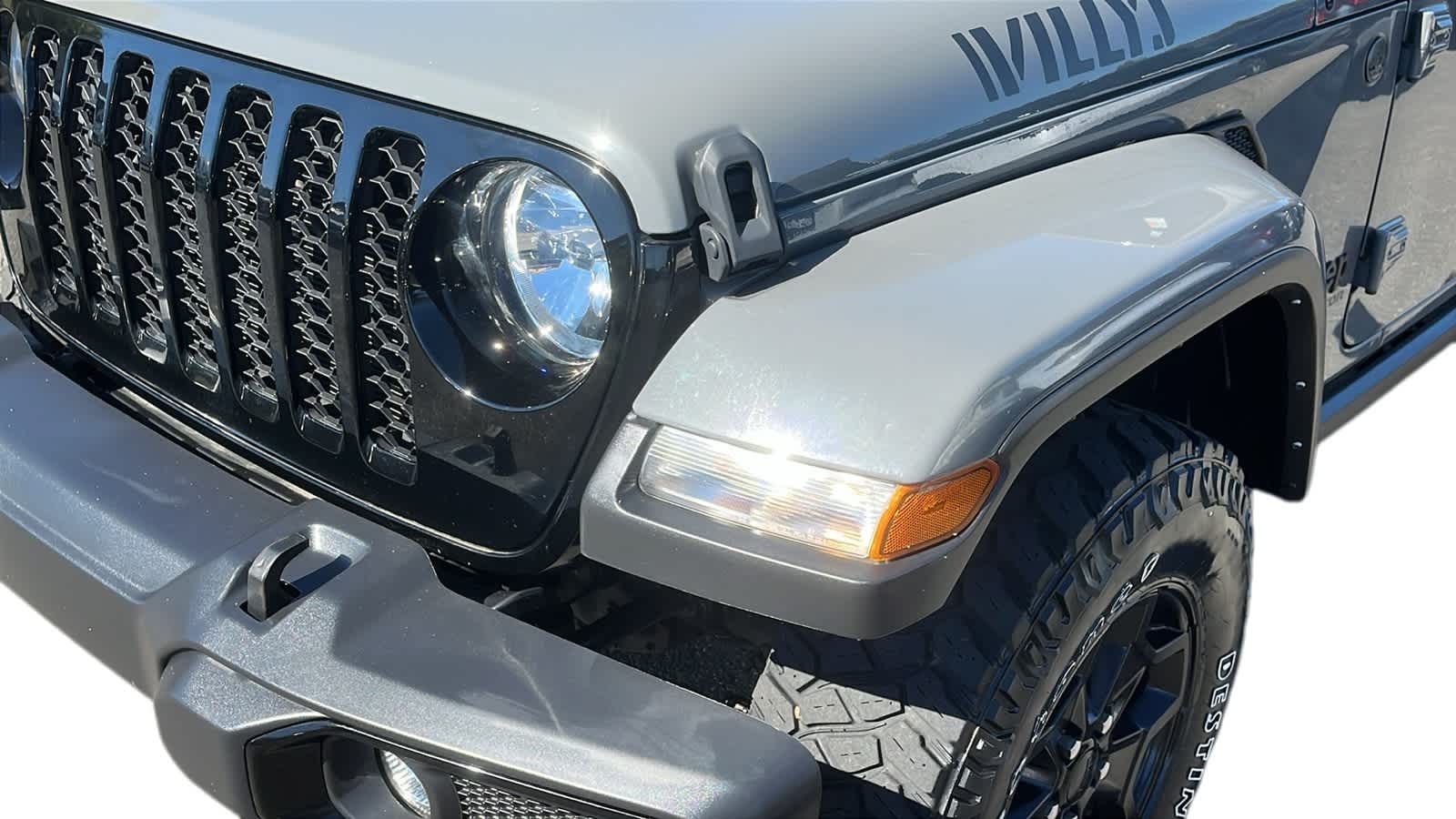 used 2022 Jeep Gladiator car, priced at $35,682