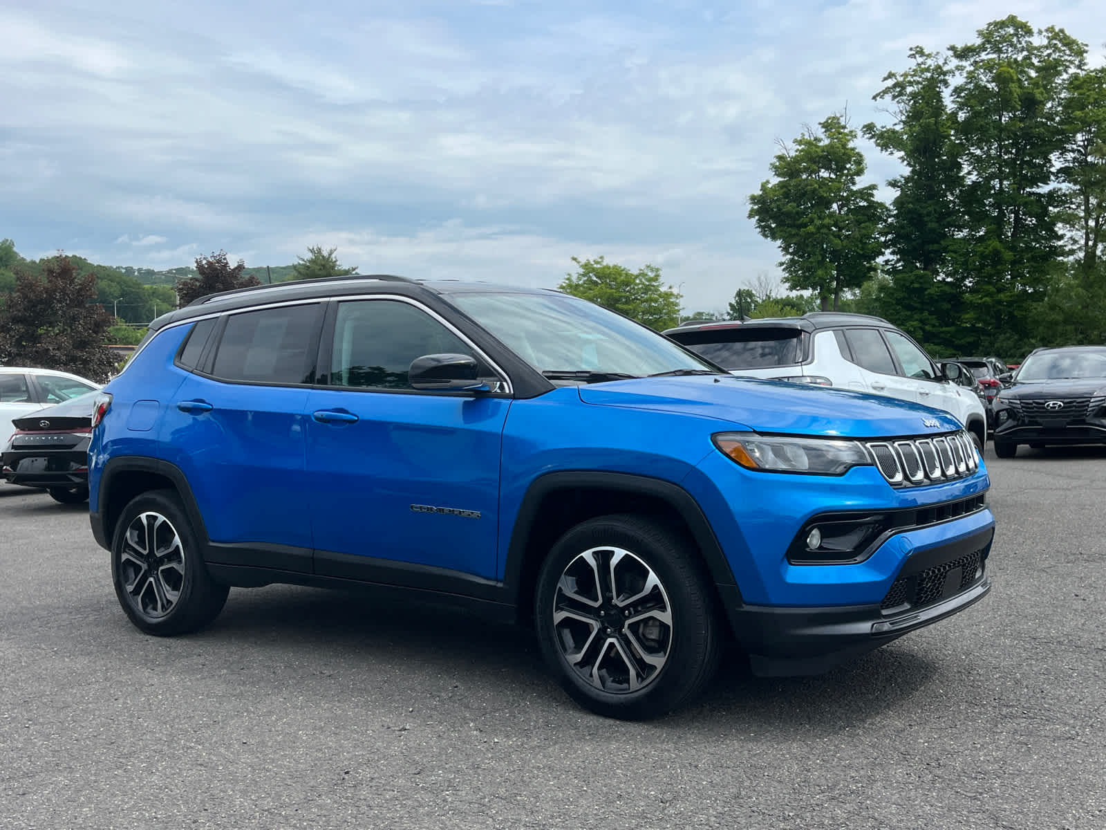 used 2022 Jeep Compass car, priced at $25,463