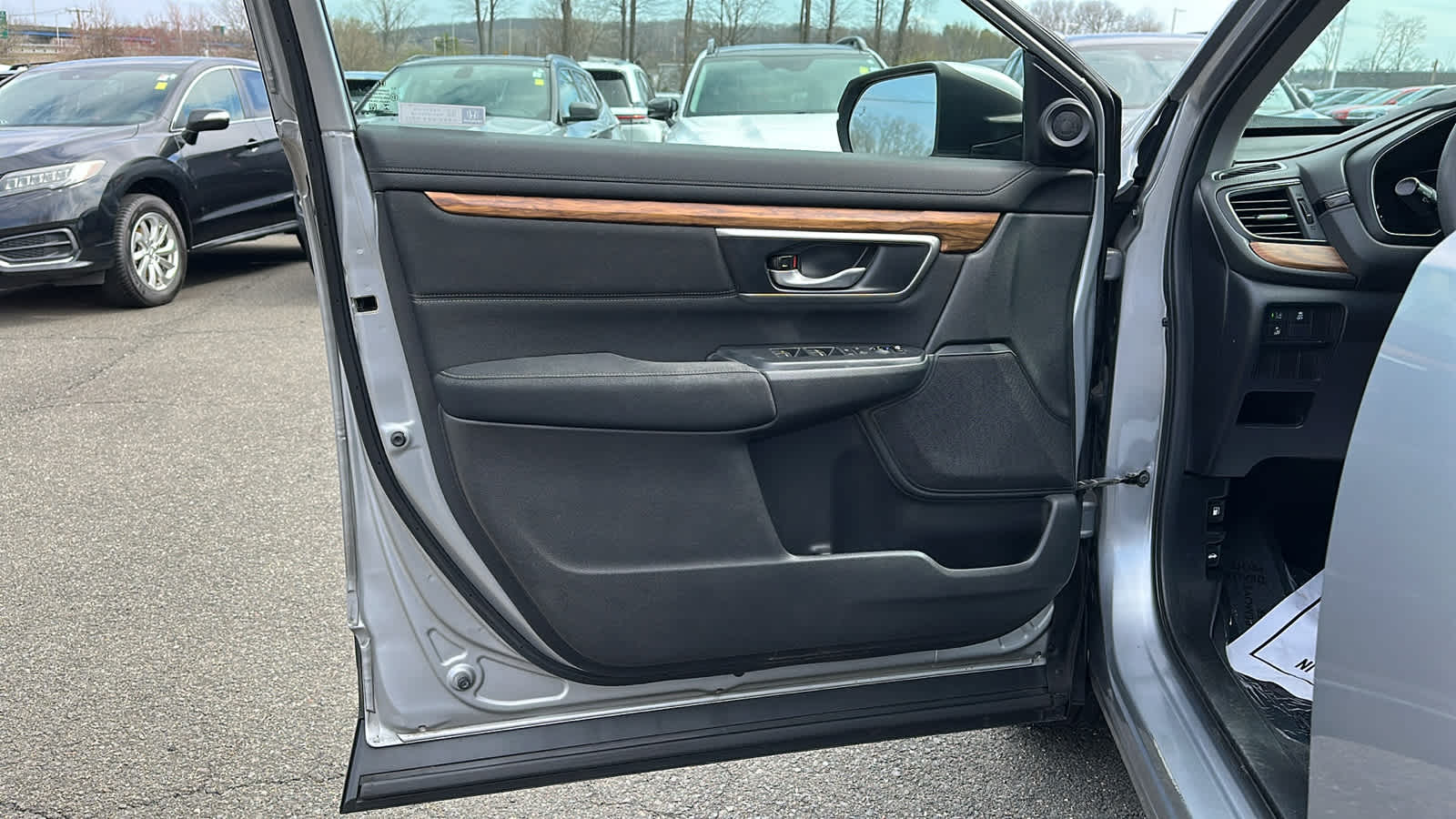 used 2018 Honda CR-V car, priced at $17,902