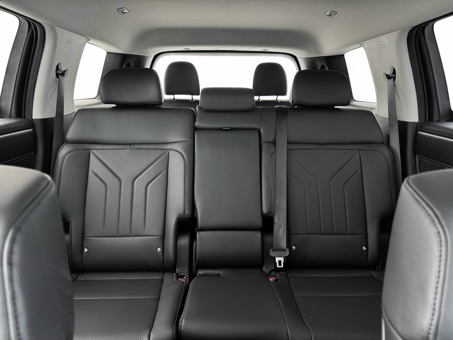 new 2025 Hyundai Santa Fe car, priced at $40,780