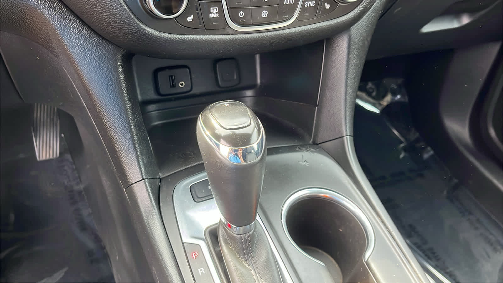 used 2018 Chevrolet Equinox car, priced at $12,972