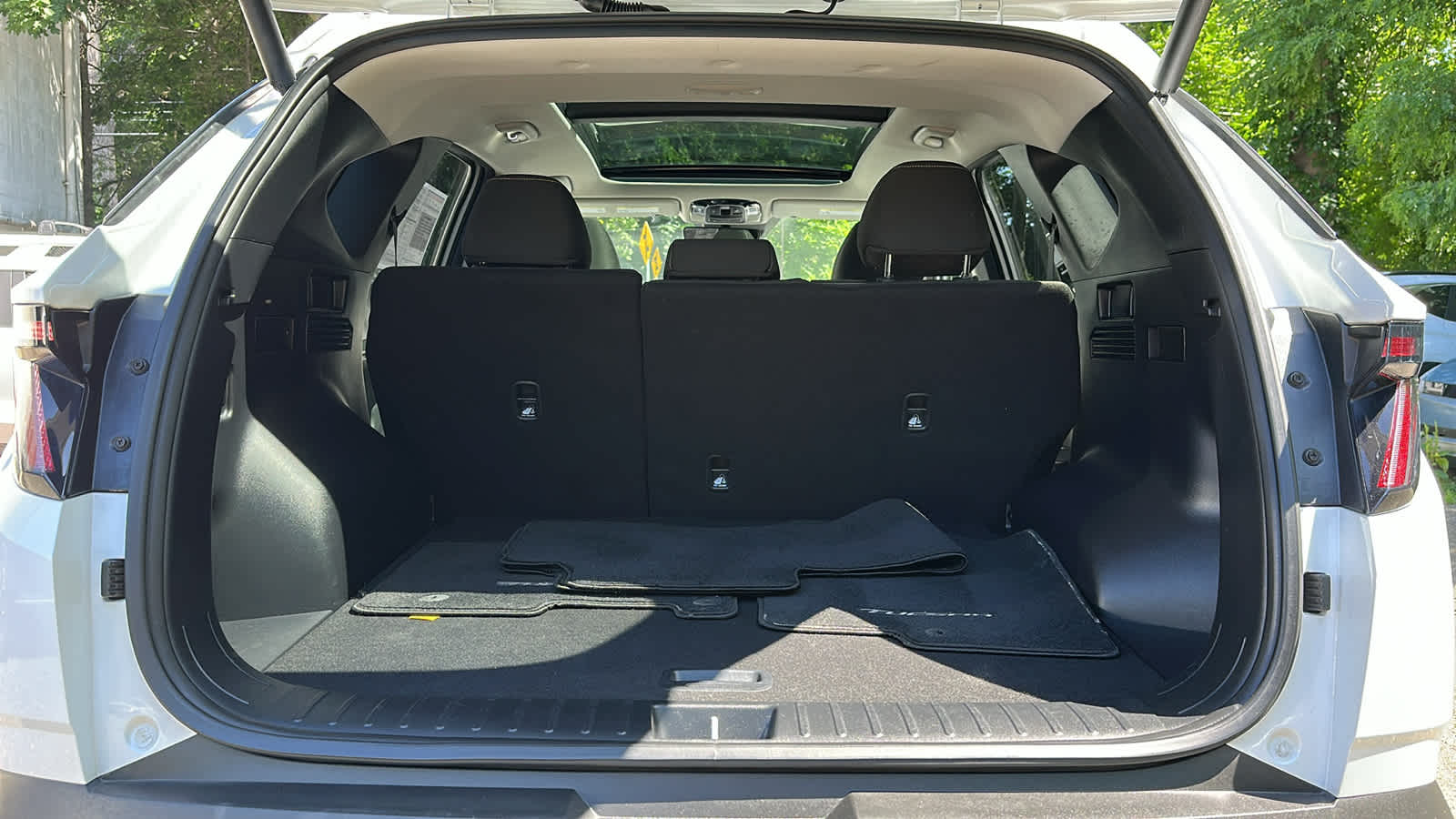 used 2022 Hyundai Tucson Hybrid car, priced at $18,807
