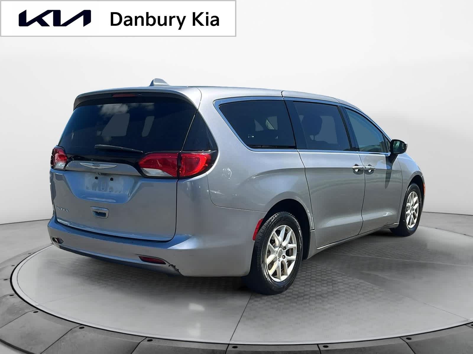 used 2017 Chrysler Pacifica car, priced at $11,977
