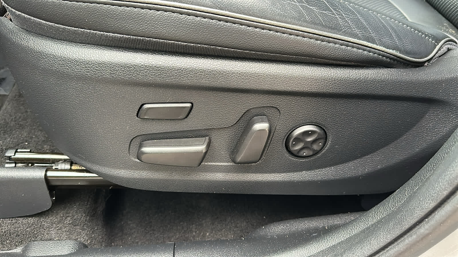 used 2021 Hyundai Santa Fe car, priced at $23,907