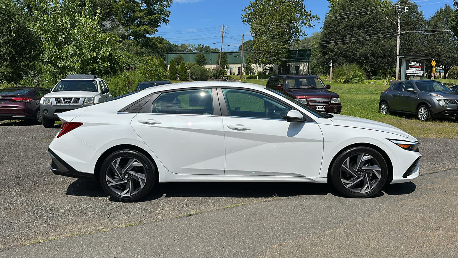 used 2025 Hyundai Elantra car, priced at $27,507
