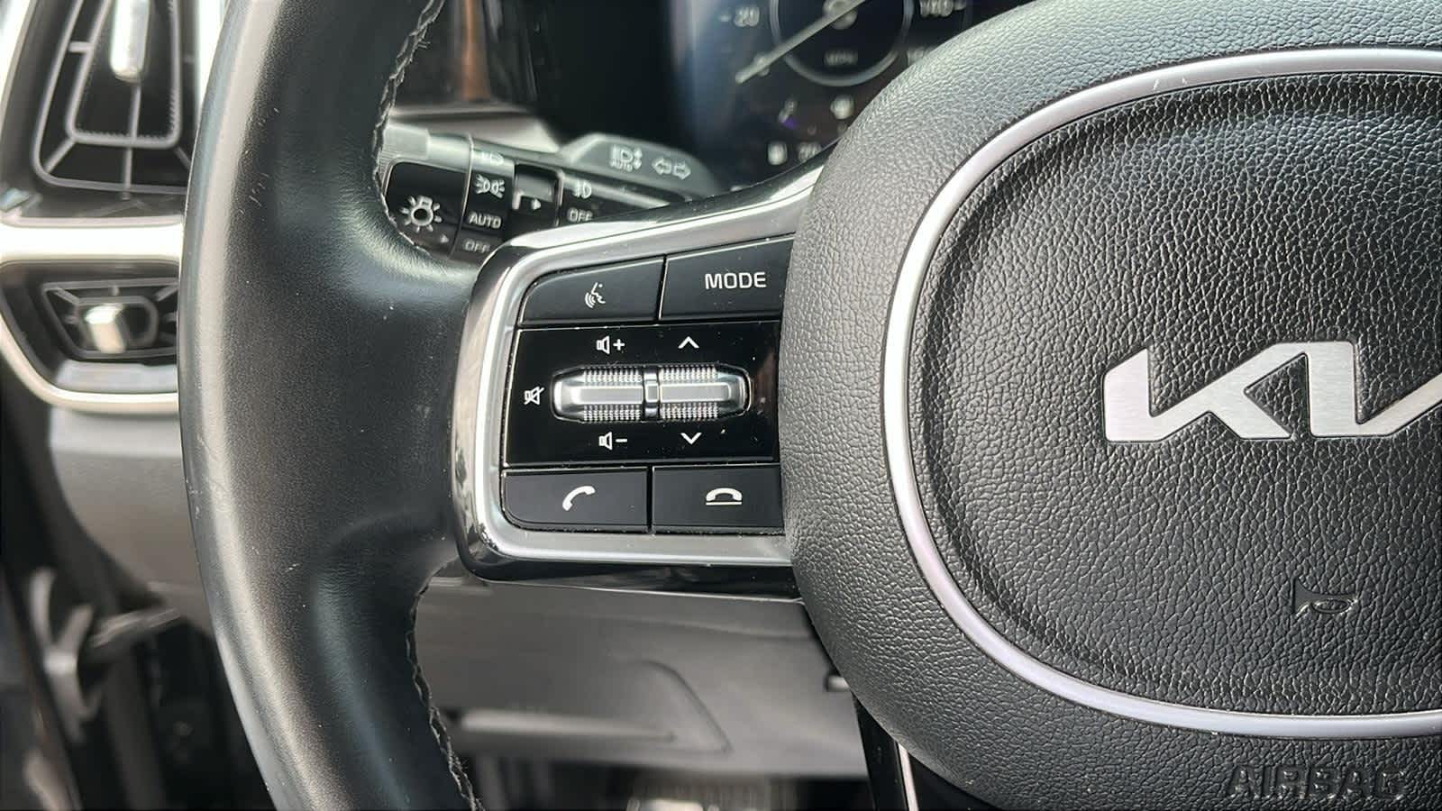used 2023 Kia Sorento car, priced at $36,464