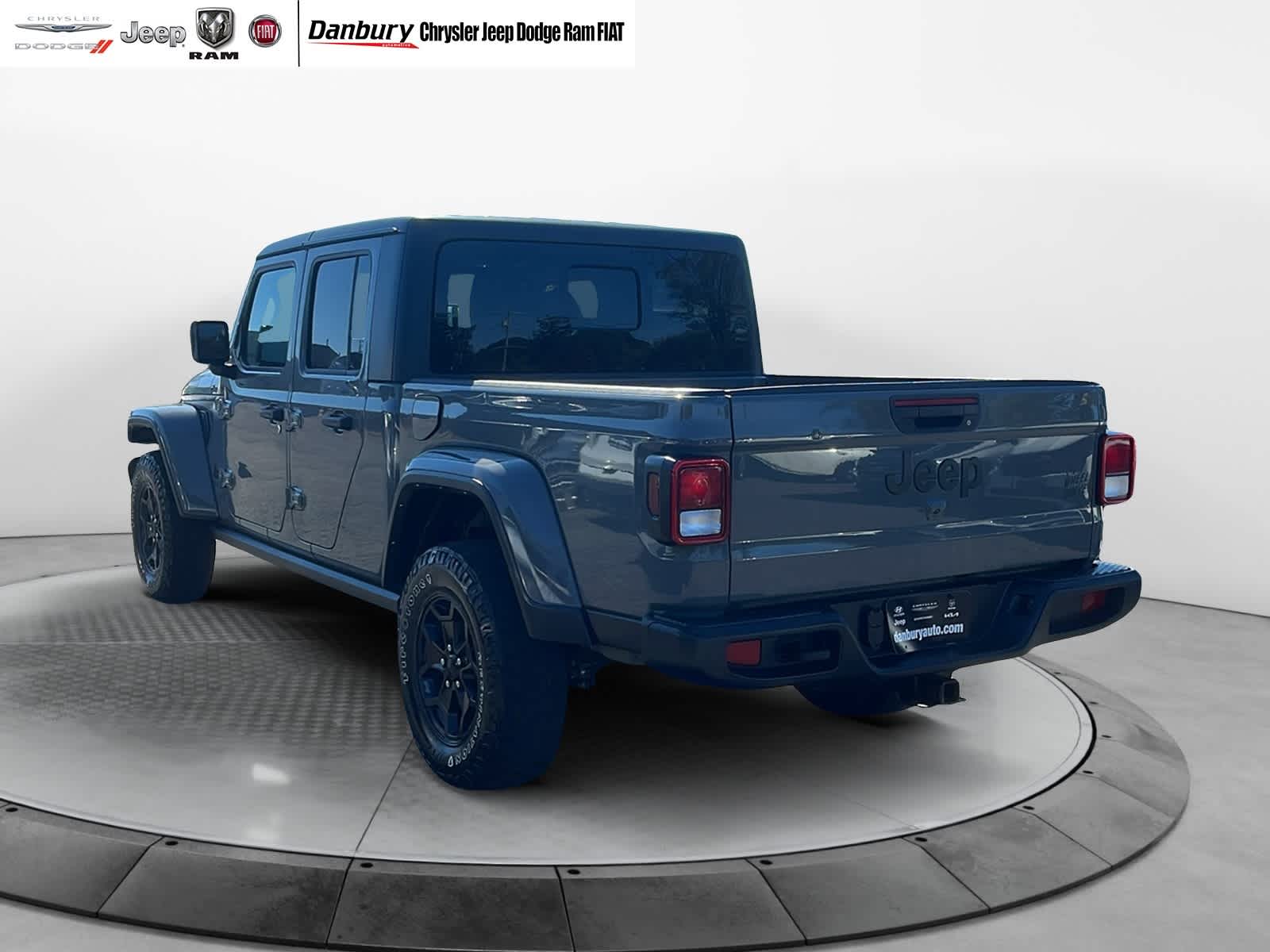 used 2022 Jeep Gladiator car, priced at $35,682
