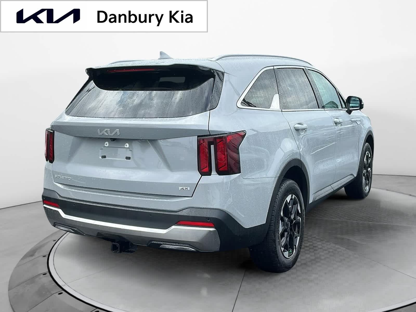 used 2024 Kia Sorento car, priced at $34,440