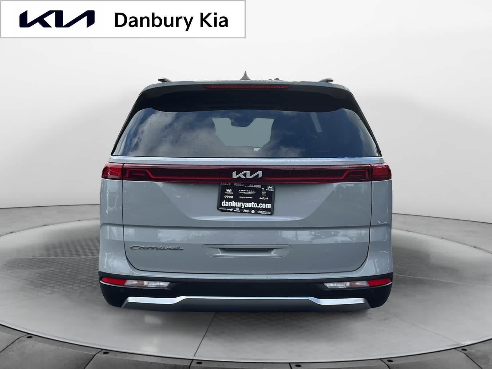 used 2022 Kia Carnival car, priced at $35,640