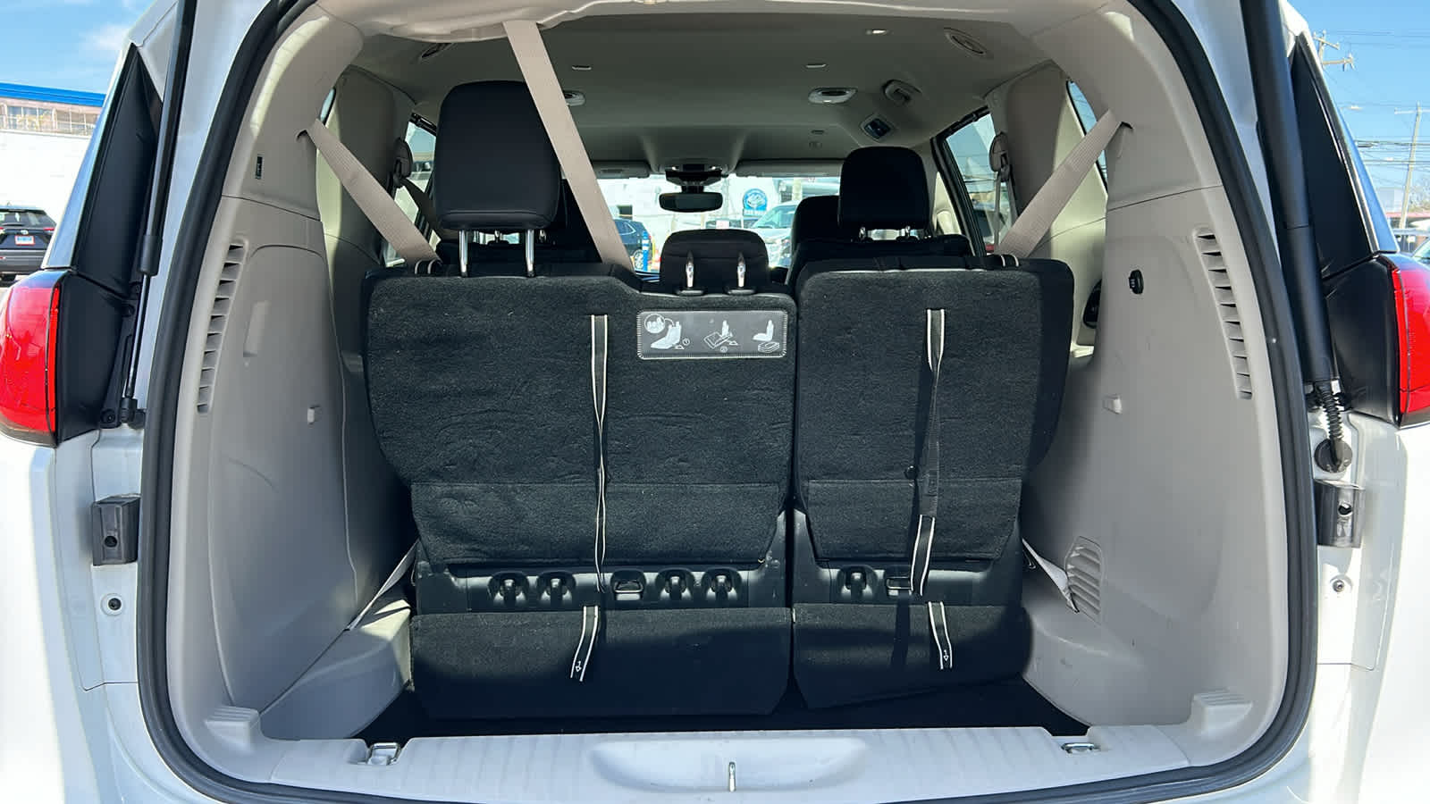 used 2020 Chrysler Pacifica car, priced at $19,509