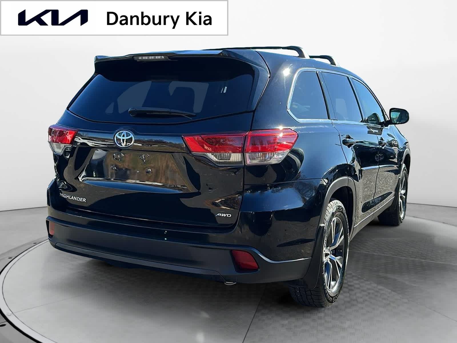 used 2019 Toyota Highlander car, priced at $26,691