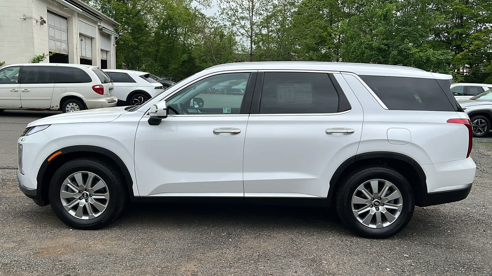 used 2025 Hyundai Palisade car, priced at $40,802
