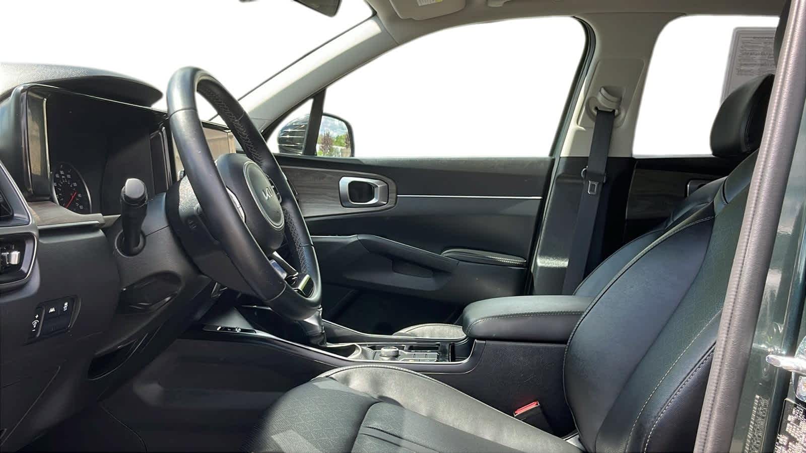 used 2022 Kia Sorento car, priced at $29,994