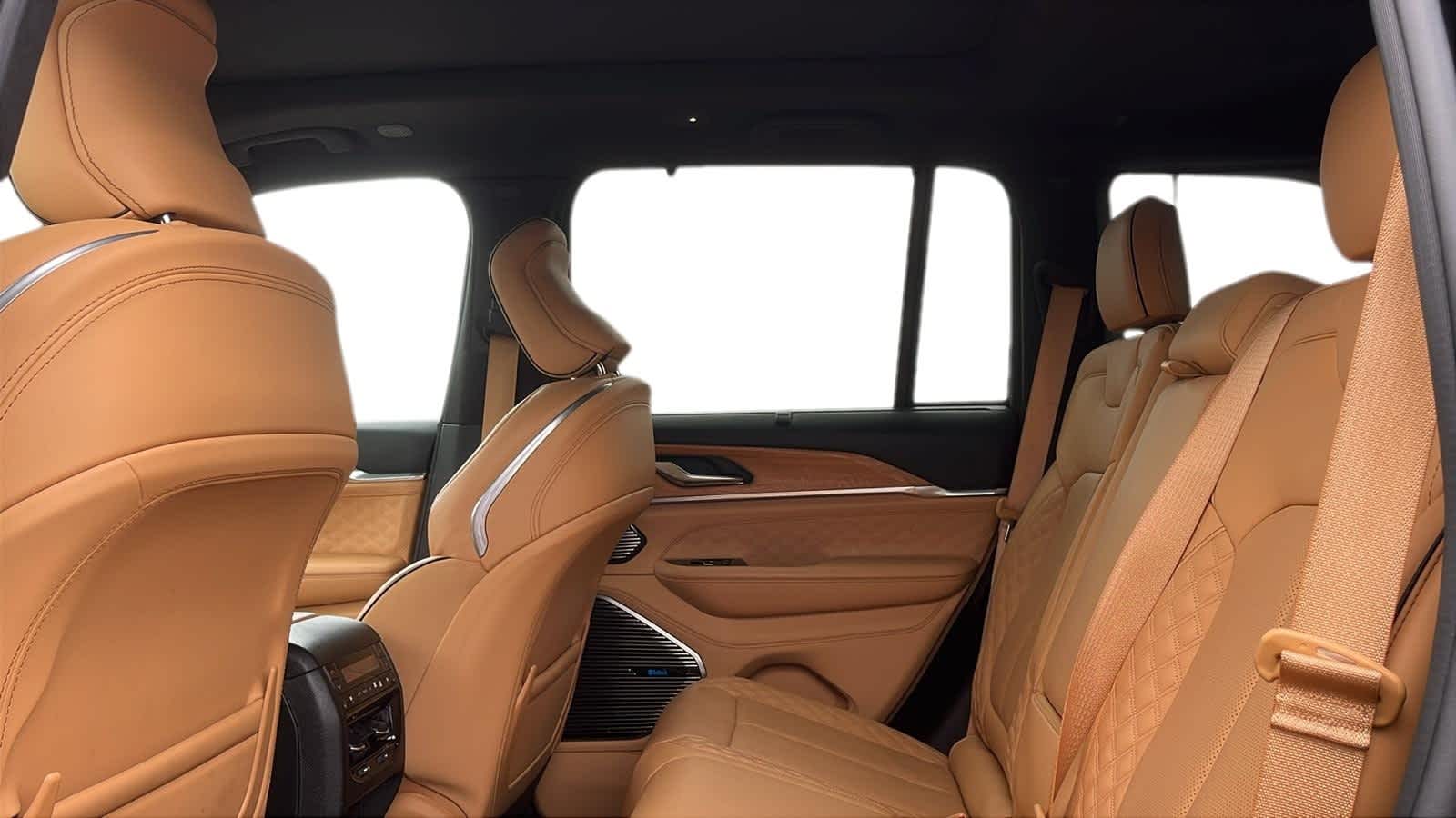 used 2022 Jeep Grand Cherokee car, priced at $47,644