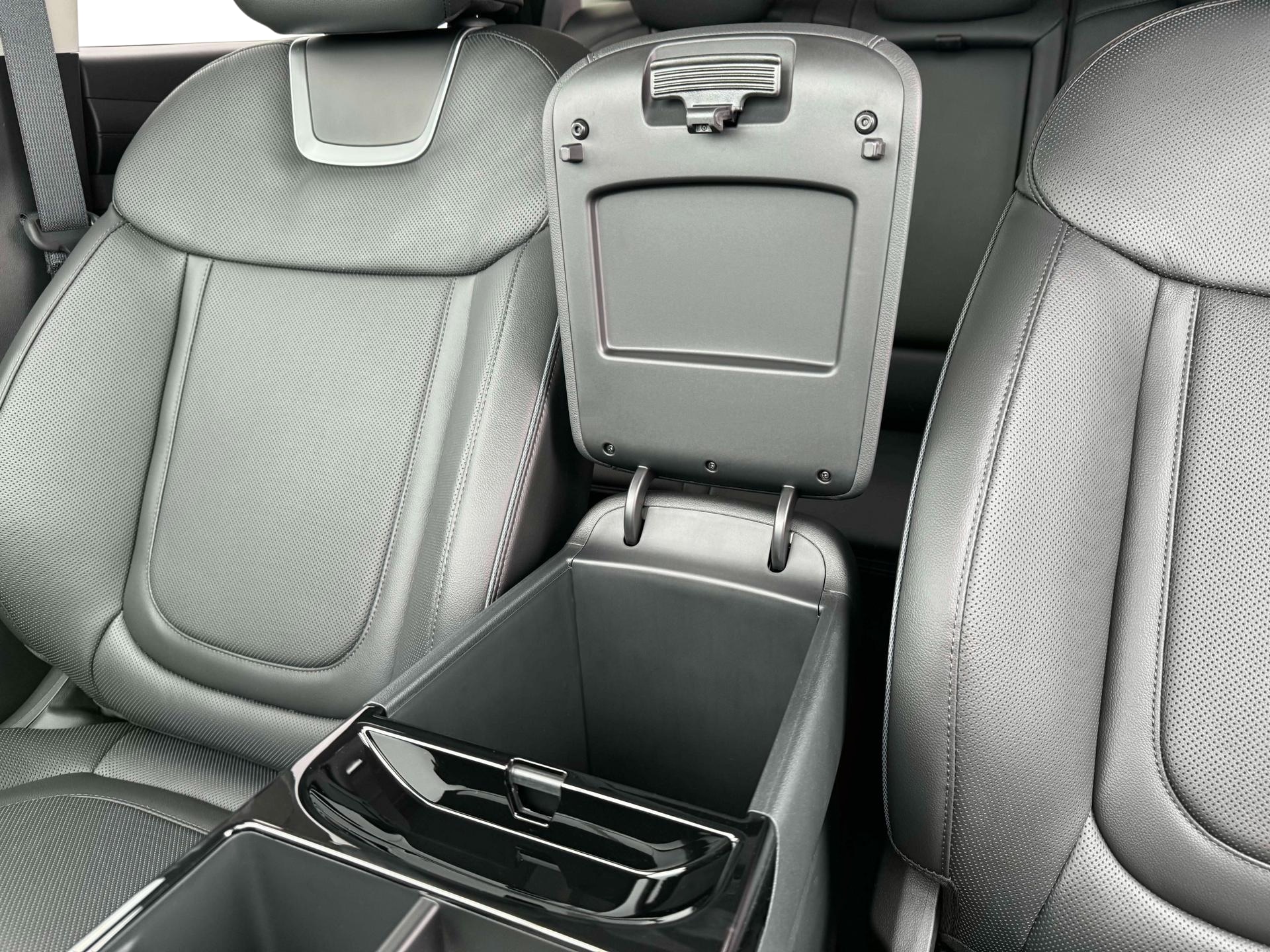 new 2025 Hyundai Tucson Hybrid car, priced at $42,745