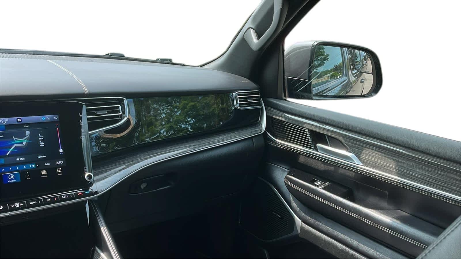 used 2022 Jeep Wagoneer car, priced at $41,316