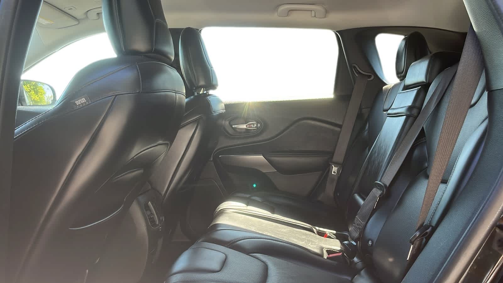 used 2019 Jeep Cherokee car, priced at $16,792