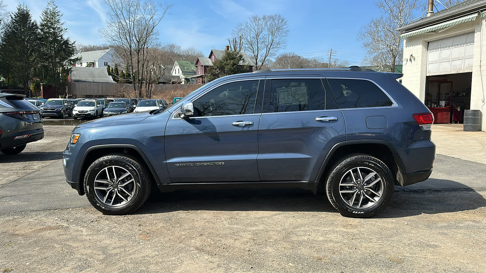 used 2020 Jeep Grand Cherokee car, priced at $23,588