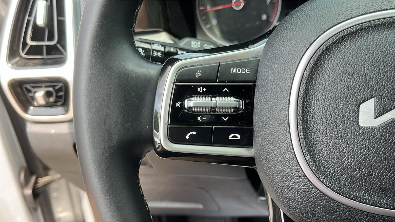 used 2022 Kia Sorento car, priced at $32,379