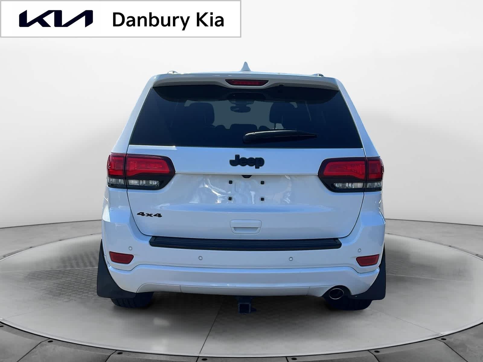 used 2017 Jeep Grand Cherokee car, priced at $20,972