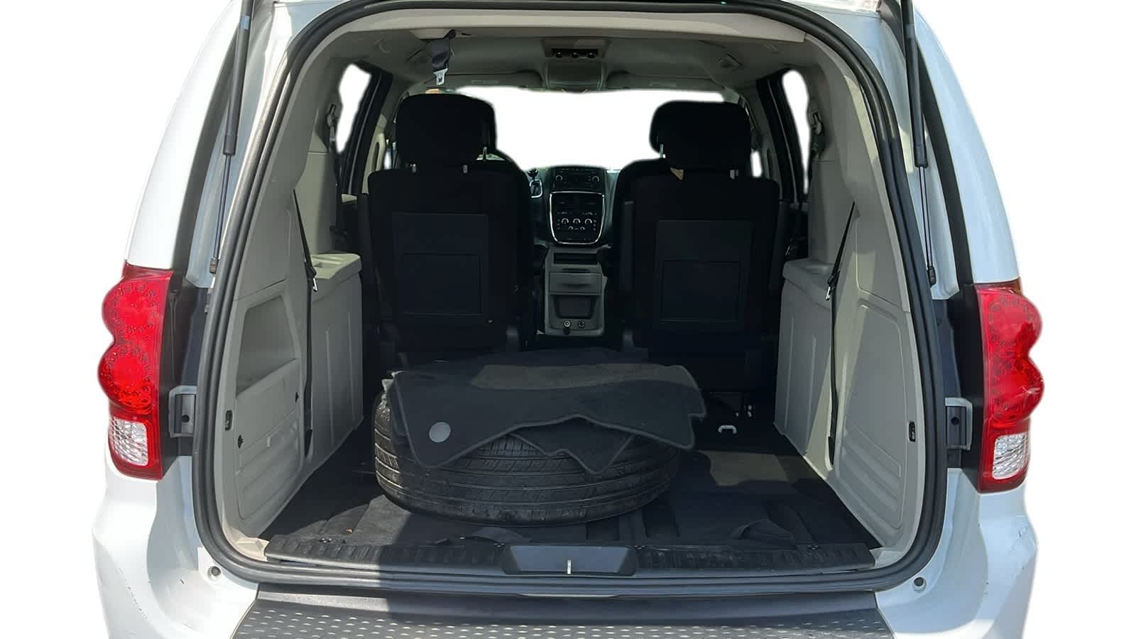 used 2015 Dodge Grand Caravan car, priced at $10,304
