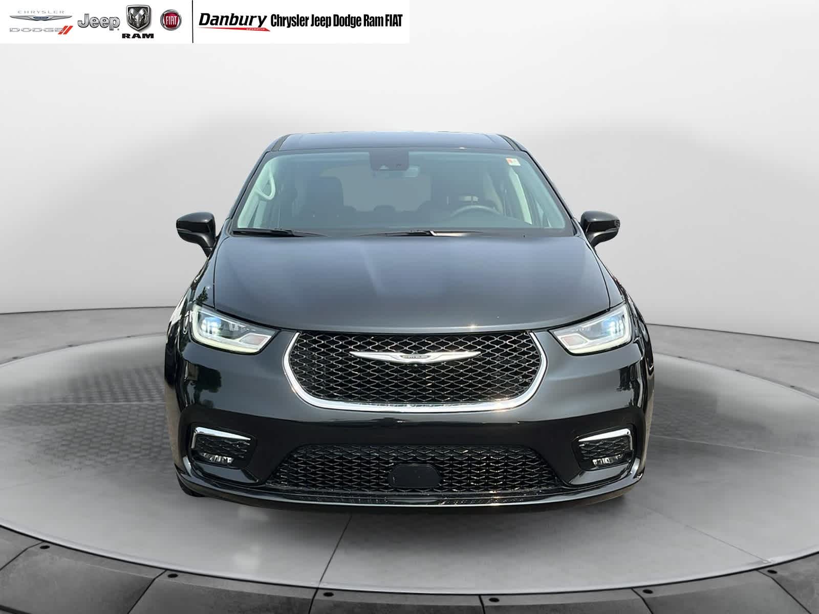used 2023 Chrysler Pacifica car, priced at $25,981